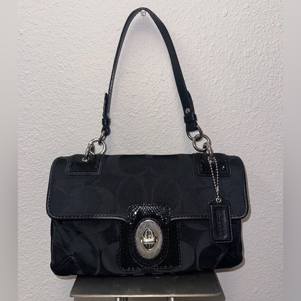 Coach Peyton Signature Purse